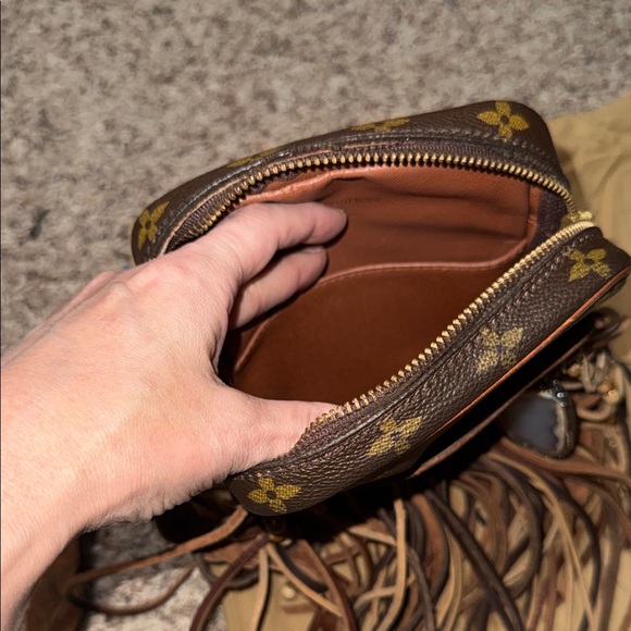 Louis Vuitton Brown Fringe Crossbody Bag - Picture 5 of 8